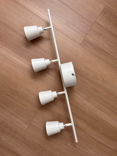 ショップ IKEA スポットライト IKEA シルバー メタル製 4灯スポット