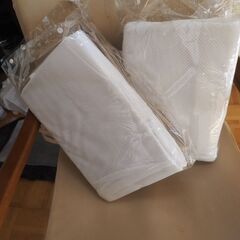 カーテンセット、４枚セット、未使用品、新年用にどうぞ、レースもすべて付いてます、の画像