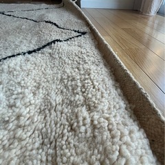 美品！希少モロッカン　ベニワレンラグ　リビングサイズの画像