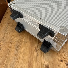 トランク型キャリーの画像