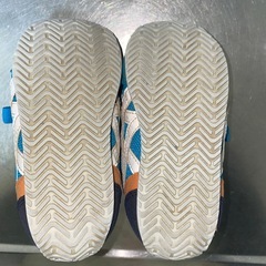asics キッズ靴 １４.５cmの画像