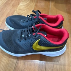 NIKE  23 スニーカー　美品の画像