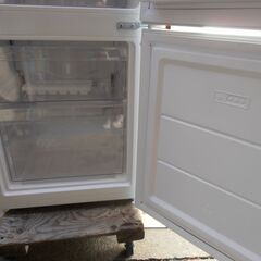 648＞　中古　Haier　冷蔵庫　JR-NF121B　2023年製　121Lの画像