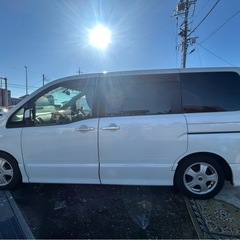 日産セレナ　CC25の画像