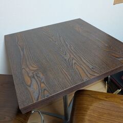 テーブル・椅子セットの画像