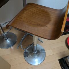 テーブル・椅子セットの画像