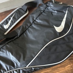 NIKEゴルフ練習用バッグの画像