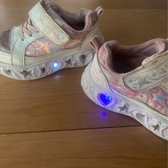 光る靴　16.0cmの画像