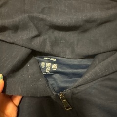 ユニクロ　メンズ　XXL パーカーの画像