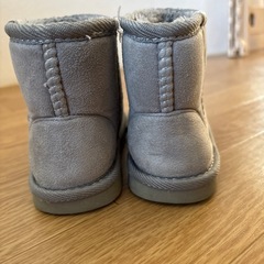 子供ブーツグレーの画像