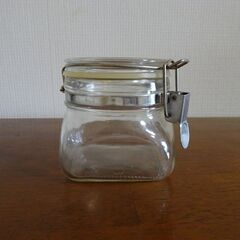 90 ガラス密閉容器の画像