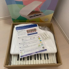 カワイ ミニグランドピアノ ホワイト
の画像