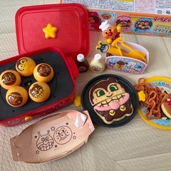 アンパンマン たこやきノリノリ パーティーしちゃお! おしゃべりホットプレートの画像