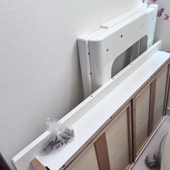 クロガネ学習机白 女の子 ハート 収納棚付きの画像