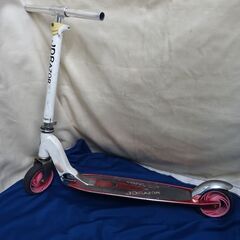 (き-R-33)　キックボード　3個まとめて　JDRAZOR　JDBUG　AVIGO　錆・劣化あり　キックスケーター　折りたたみ　中古の画像