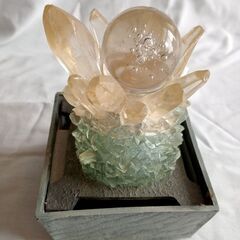 クリスマスプレゼント企画　七色　水晶ライト 卓上オーナメント 省エネLEDの画像