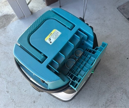 マキタ　乾式専用　業務用集じん機◆無段変速◆訳あり品