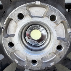 レオニスVT アルミ付スタッドレス4本   バリ溝の画像