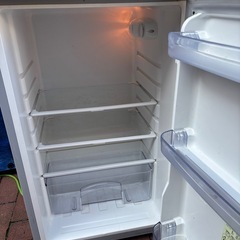 2014年製シャープ冷蔵庫の画像