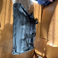 中古　adidas 2WAY大型キャリーバッグ　の画像