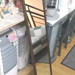 壁掛けミラー ウォールミラー 幅30cm 高さ120cm ダークブラウン 全身鏡 姿見 札幌 西岡店の画像