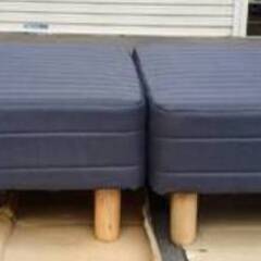 分割しき　脚付きマットレス（青）の画像