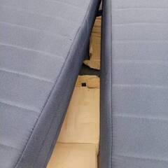 分割しき　脚付きマットレス（青）の画像