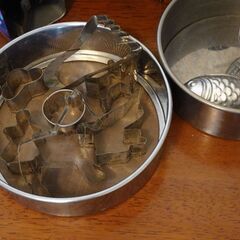 2 製菓用具いろいろの画像