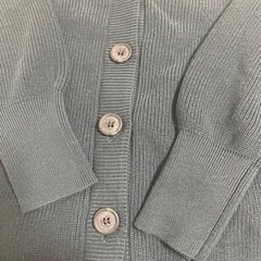 エプローブ新品タグ付きカーディガンの画像