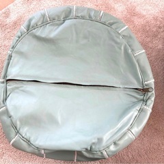 モロッコプフ 無印良品の人をダメにするビーズクッションも！レザー オットマン円形 ハンドメイド雑貨クッションの画像