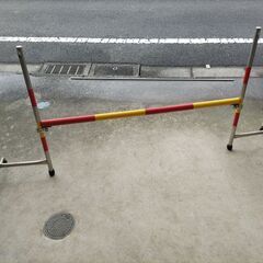 犬の訓練用ジャンプ台の画像