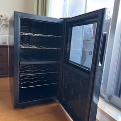 TAKADANOBABA-ottostyle.jp a05394_A Wine Celler, Separate Type, Holds Up to 18 Bottles, 16.9 gal (48 L) Typeの画像