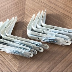 スチール製Ｌ型棚受　未使用品　75✖️100白の画像