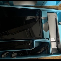 wii本体、ゲーム2本の画像