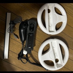 wii本体、ゲーム2本の画像