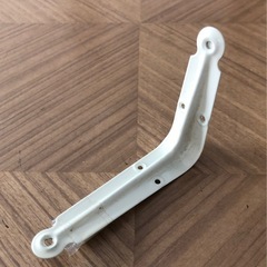 スチール製Ｌ型棚受　未使用品　75✖️100白の画像