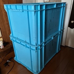 コンテナボックス　大型2つ