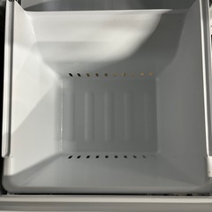 YAMADA  ヤマタホールディングス　ノンフロン冷凍冷蔵庫156L YRZ-F15G1 ホワイト 2020年製の画像