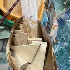 ヒノキ　木材　端材　薪などにの画像