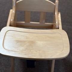 【お取引中】幼児用木製椅子の画像