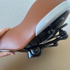 自転車サドル 中古品の画像