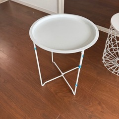 Ikeaサイドテーブルどうぞ！の画像