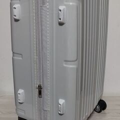 スーツケースの画像