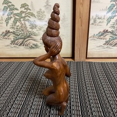 木の置きものの画像