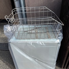 自転車後ろ籠の画像