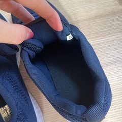 ネイビー スニーカー 22.5 新品の画像