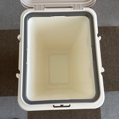 ロック機能付き　33L ゴミ箱の画像