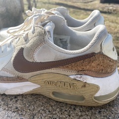NIKE エアマックス　ベージュ　コルク　くすみカラー スニーカー シューズ ホワイト の画像