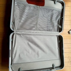 大型スーツケース　海外用の画像