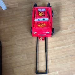 カーズのキャリーケースの画像